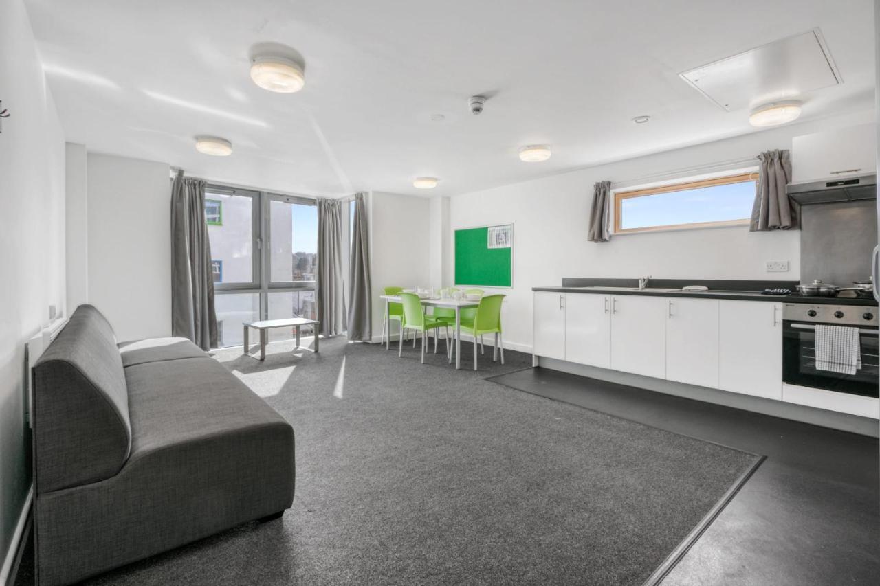 לוטון Central Single Room With Shared Kitchen In Luton מראה חיצוני תמונה